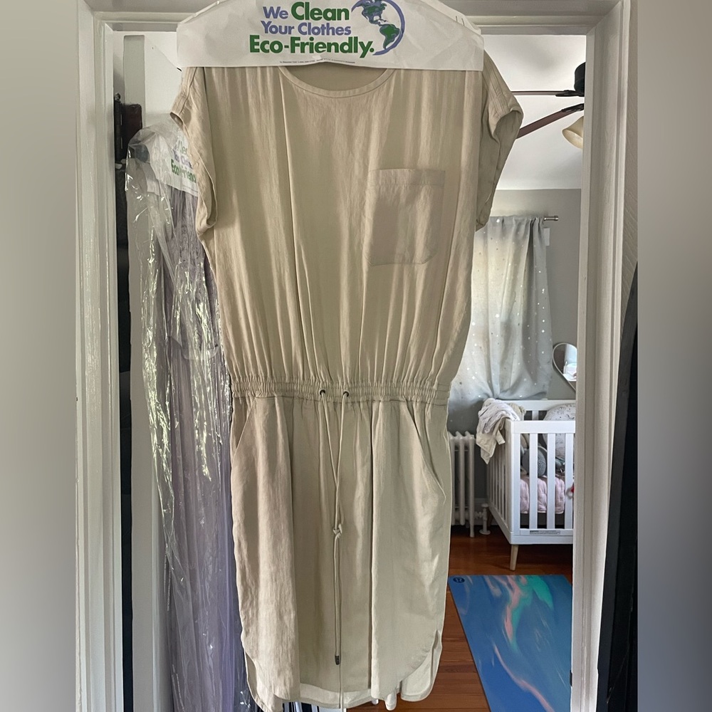 Tan Vince dress. Size:XXS